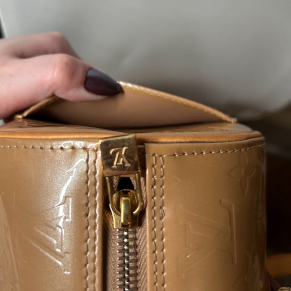Vintage LV AUTH Bedford Handbag Beige Vernis - Picture 9 of 14